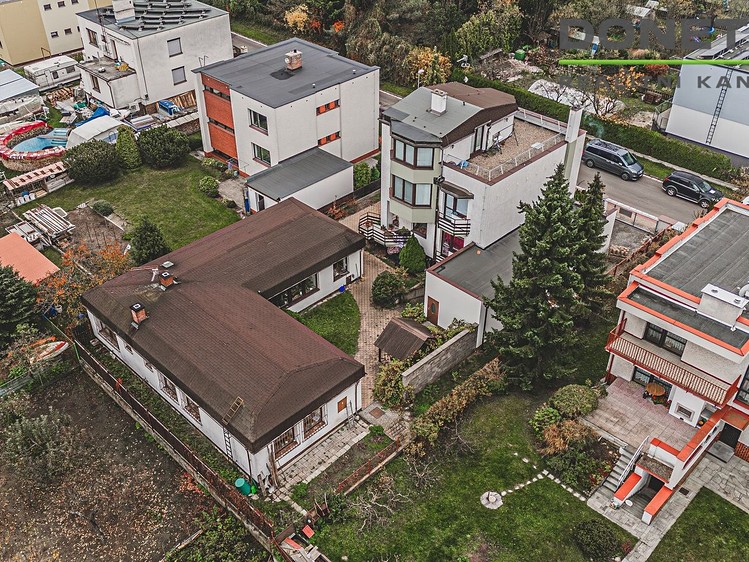 Будинок на продаж, 240 м² (1 з 17)