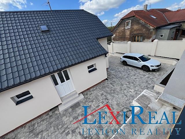 Будинок на продаж, 150 м² (2 з 38)