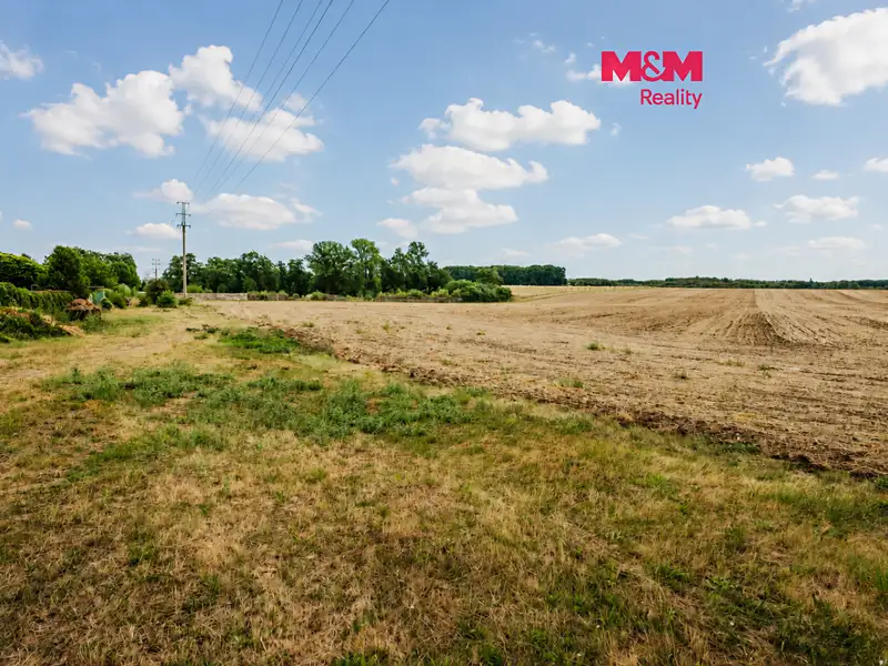 Prodej stavebního pozemku 6360 m², Odolena Voda – náhled fotky 1