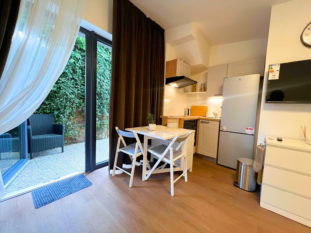 Pronájem bytu 1+kk 18 m² – fotografie 2