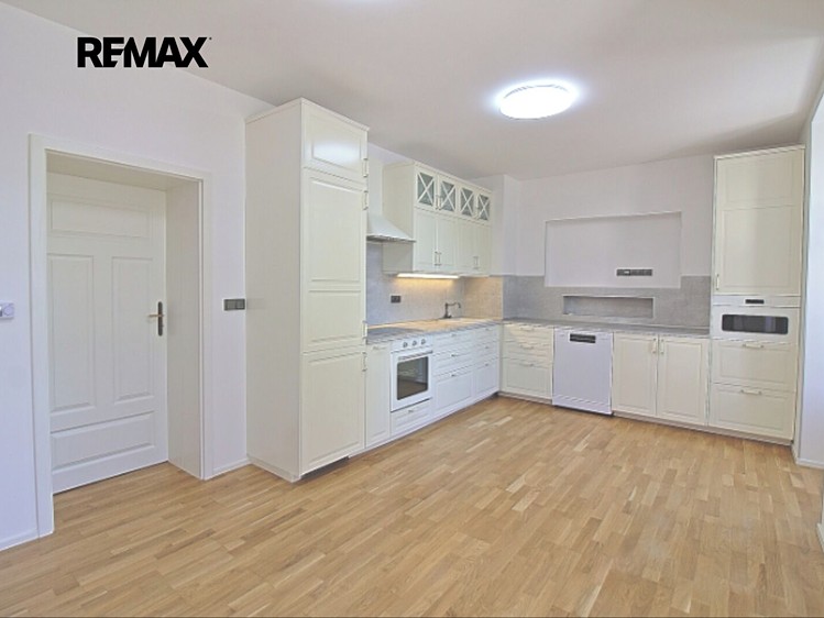 Wohnung atypical zum Kauf, 141 m² (2 von 13)