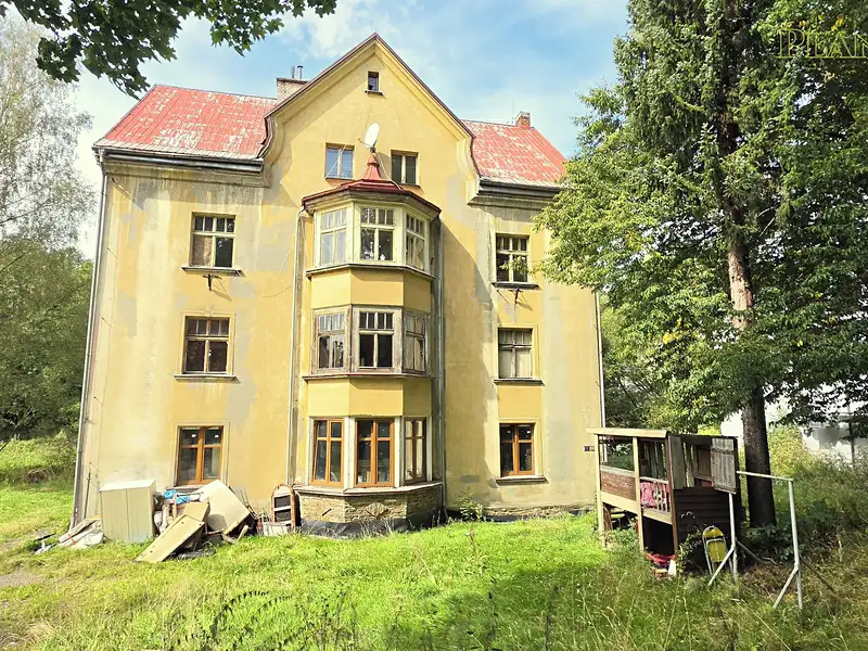 Prodej vícegeneračního domu 650 m², pozemek 1700 m², Vejprty – náhled fotky 2