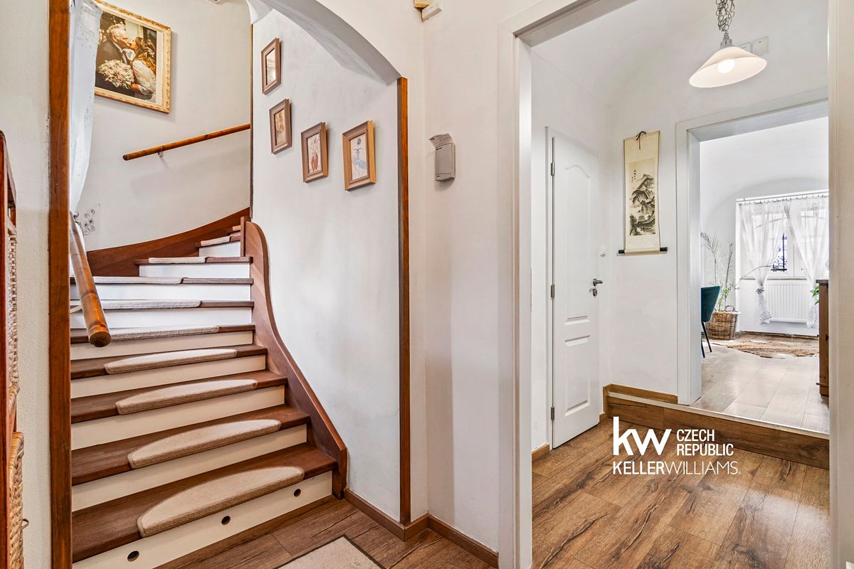 Prodej rodinného domu 140 m², pozemek 448 m² – fotografie 5