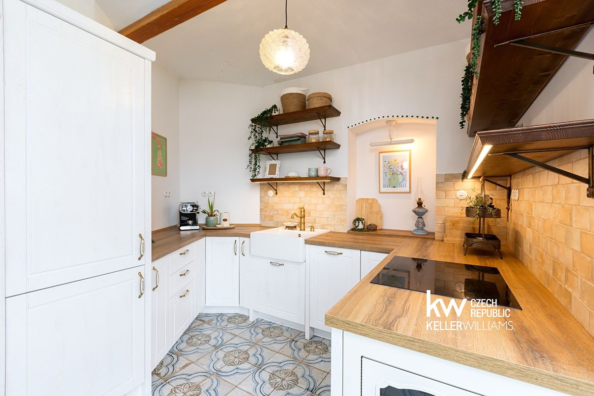 Prodej rodinného domu 271 m², pozemek 3312 m² – fotografie 5