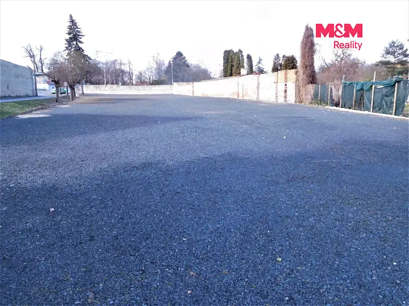 Prodej komerčního pozemku 2148 m², Louny – náhled fotky 2