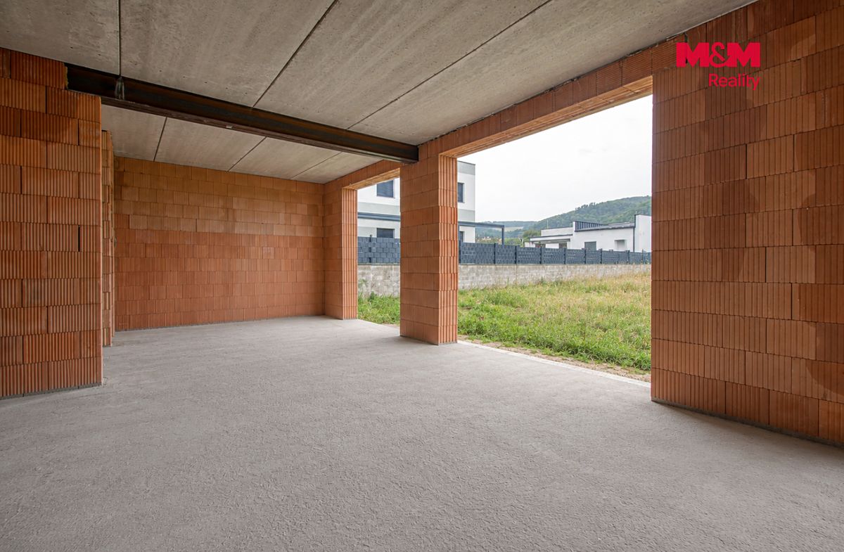 Prodej rodinného domu 159 m², pozemek 921 m² – fotografie 4