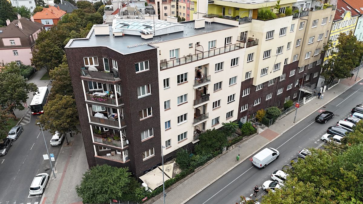 Prodej bytu 1+kk 29 m², Praha – fotka 1 z 3