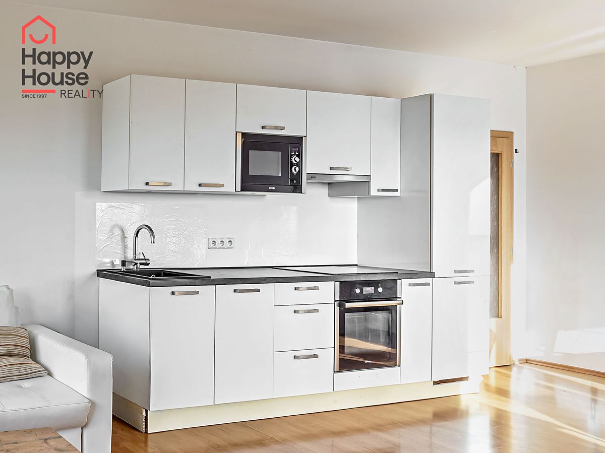 Pronájem bytu 2+kk 72 m² – fotografie 2