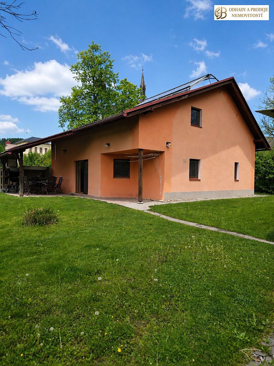 Prodej rodinného domu 170 m², pozemek 1110 m²