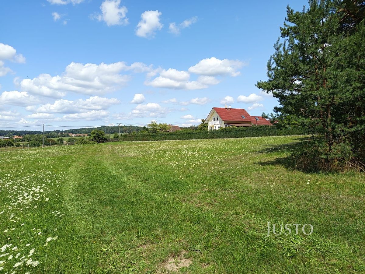 Prodej stavebního pozemku 800 m²