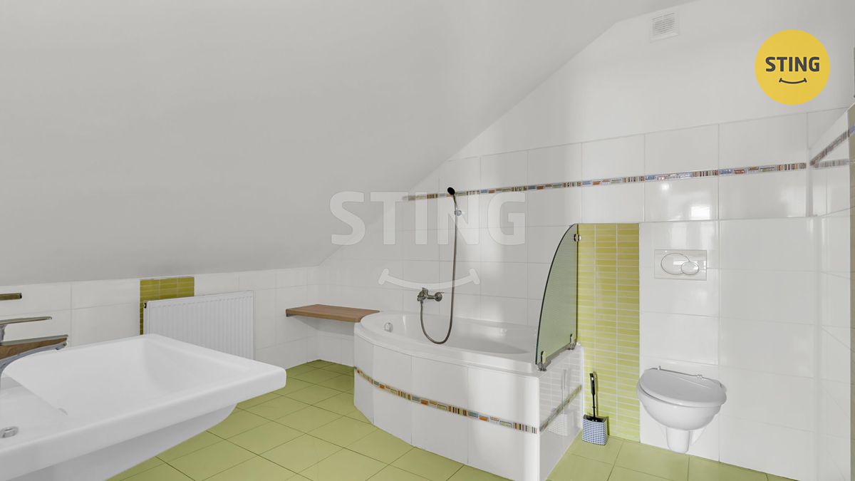 Prodej rodinného domu 360 m², pozemek 805 m² – fotografie 5