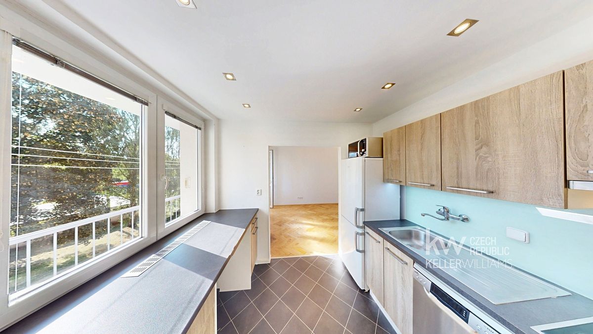 Pronájem bytu 3+1 59 m² – fotografie 2