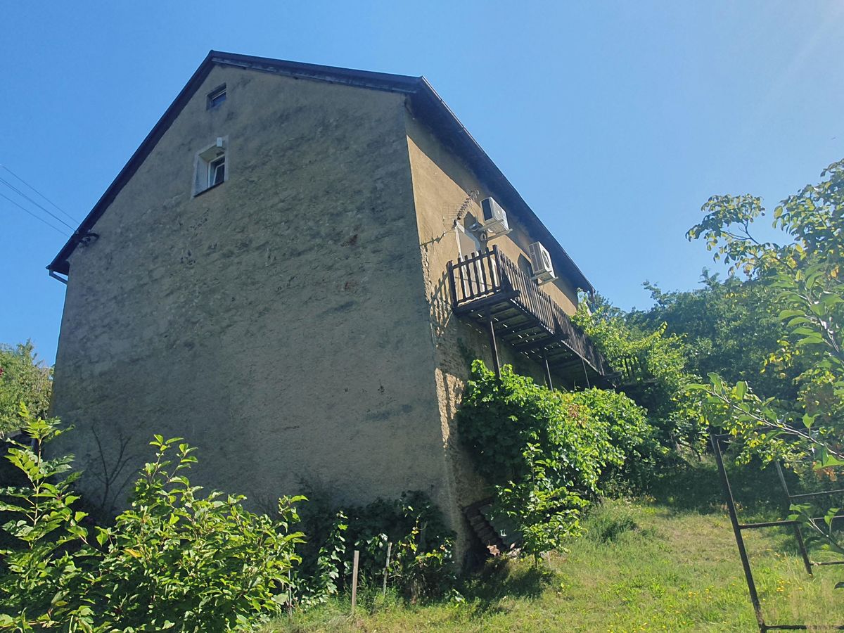 Prodej rodinného domu 131 m², pozemek 1716 m² – fotografie 5