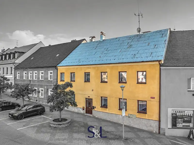 Prodej rodinného domu 470 m², pozemek 1254 m², Doksy – náhled fotky 2
