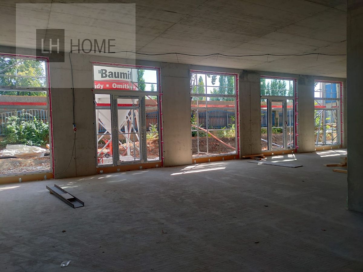 Pronájem obchodního prostoru 130 m² – fotografie 3