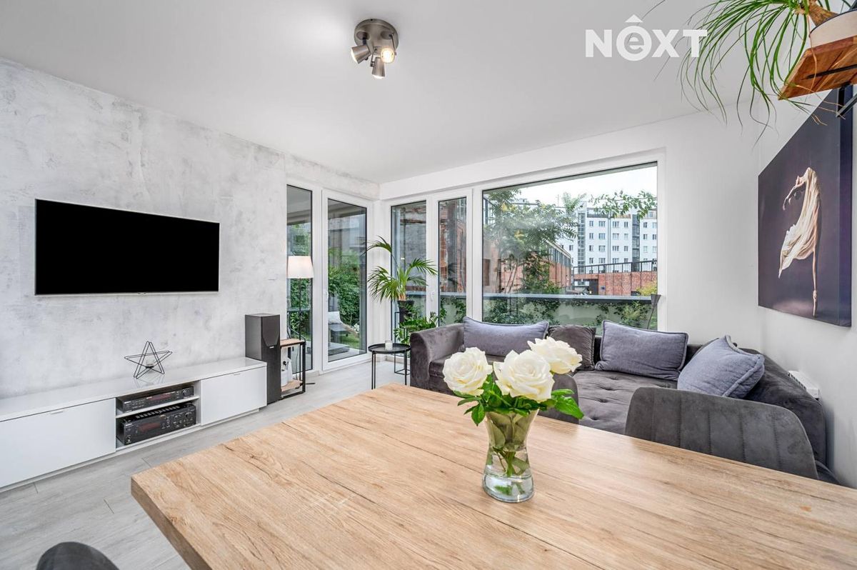 Pronájem bytu 2+kk 85 m² – fotografie 3