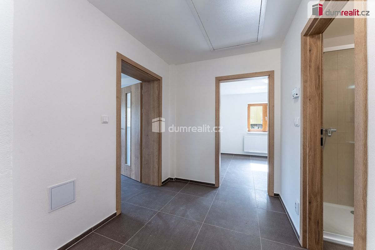 Prodej rodinného domu 80 m², pozemek 215 m² – fotografie 5