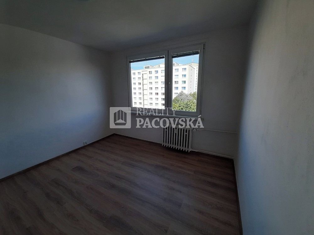 Pronájem bytu 1+kk 21 m² – fotografie 3