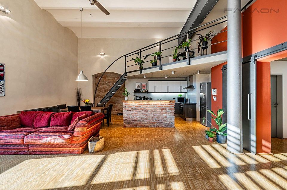 Pronájem bytu 2+kk 115 m²