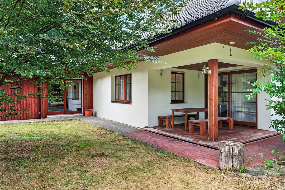 Prodej rodinného domu 297 m², pozemek 5800 m² – fotografie 3