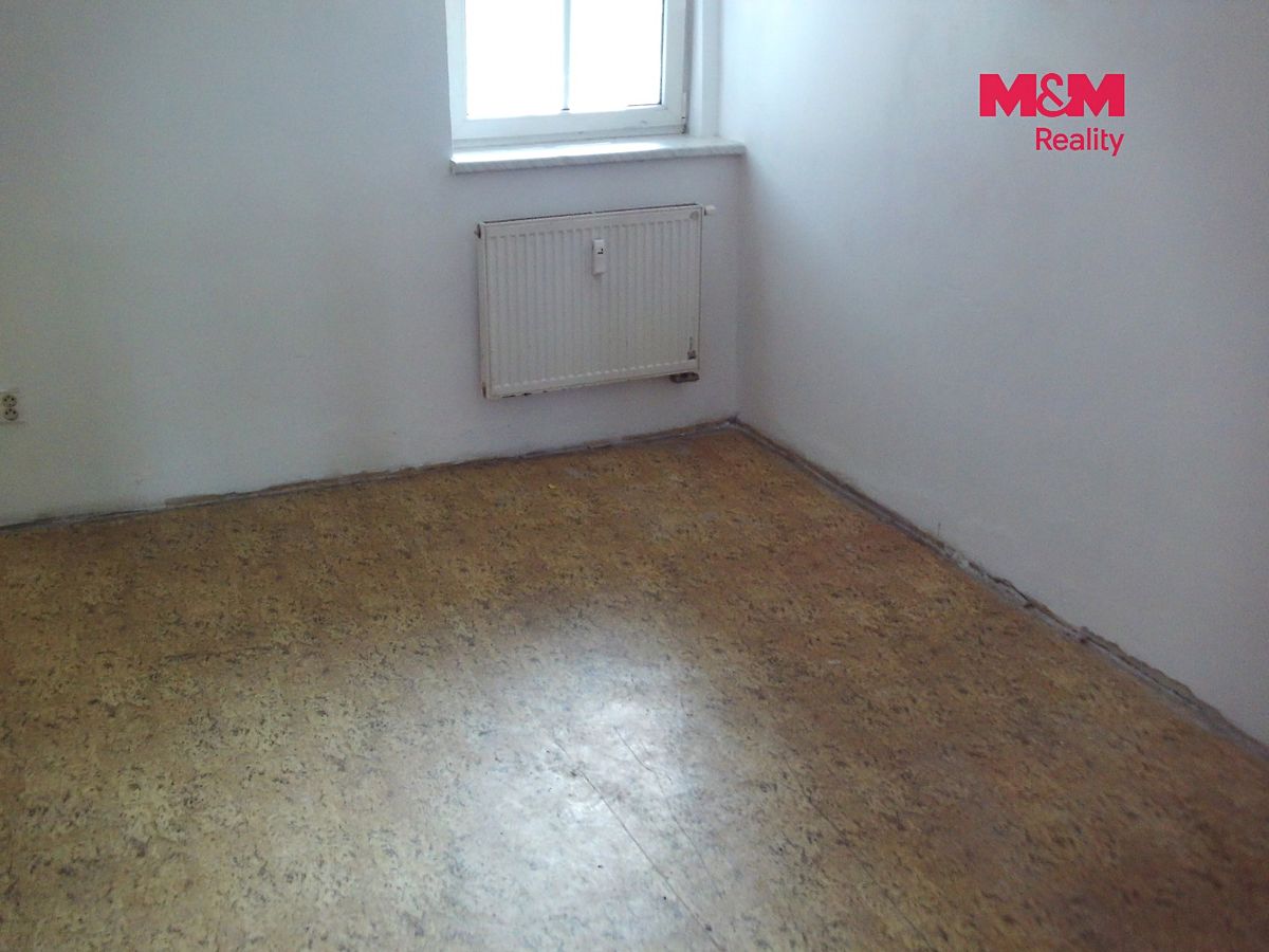Pronájem bytu 2+1 66 m² – fotografie 3