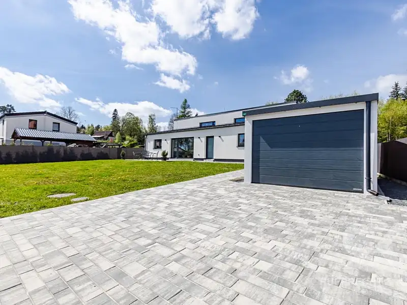 Prodej rodinného domu 153 m², pozemek 995 m², Rozvadov – náhled fotky 3