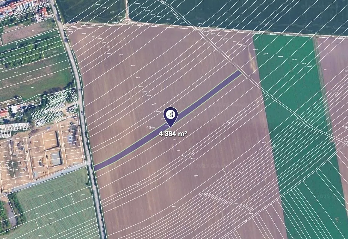 Prodej pole 4384 m²