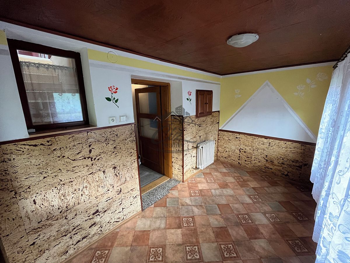 Prodej rodinného domu 142 m², pozemek 590 m² – fotografie 3