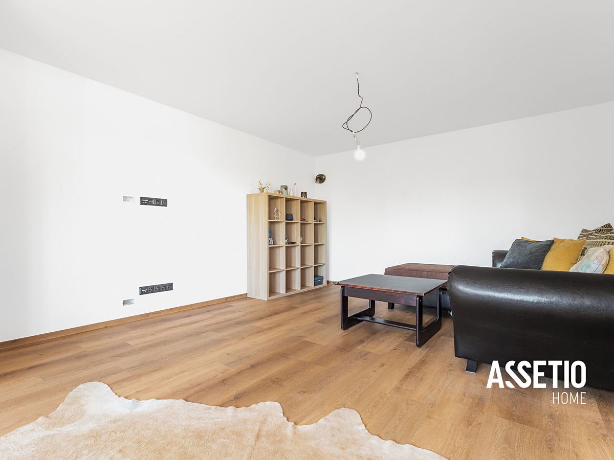 Prodej rodinného domu 210 m², pozemek 5719 m² – fotografie 4
