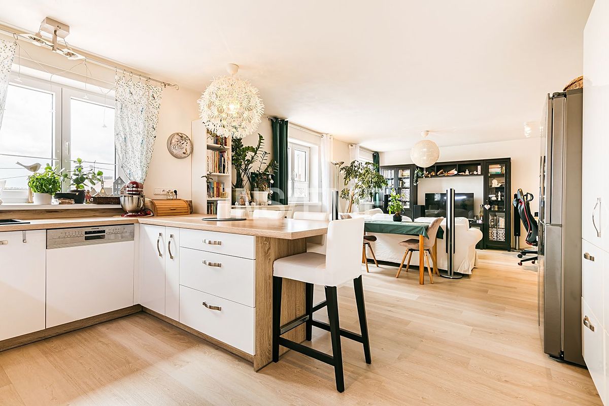 Prodej rodinného domu 180 m², pozemek 354 m² – fotografie 3
