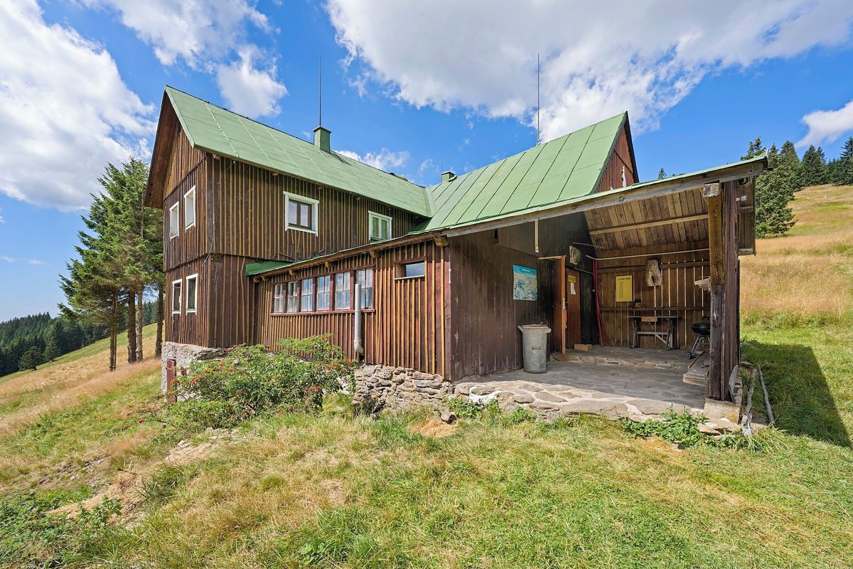 Prodej památky 425 m², pozemek 36917 m² – fotografie 2