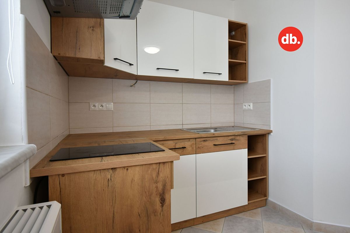 Pronájem bytu 2+kk 52 m² – fotografie 3