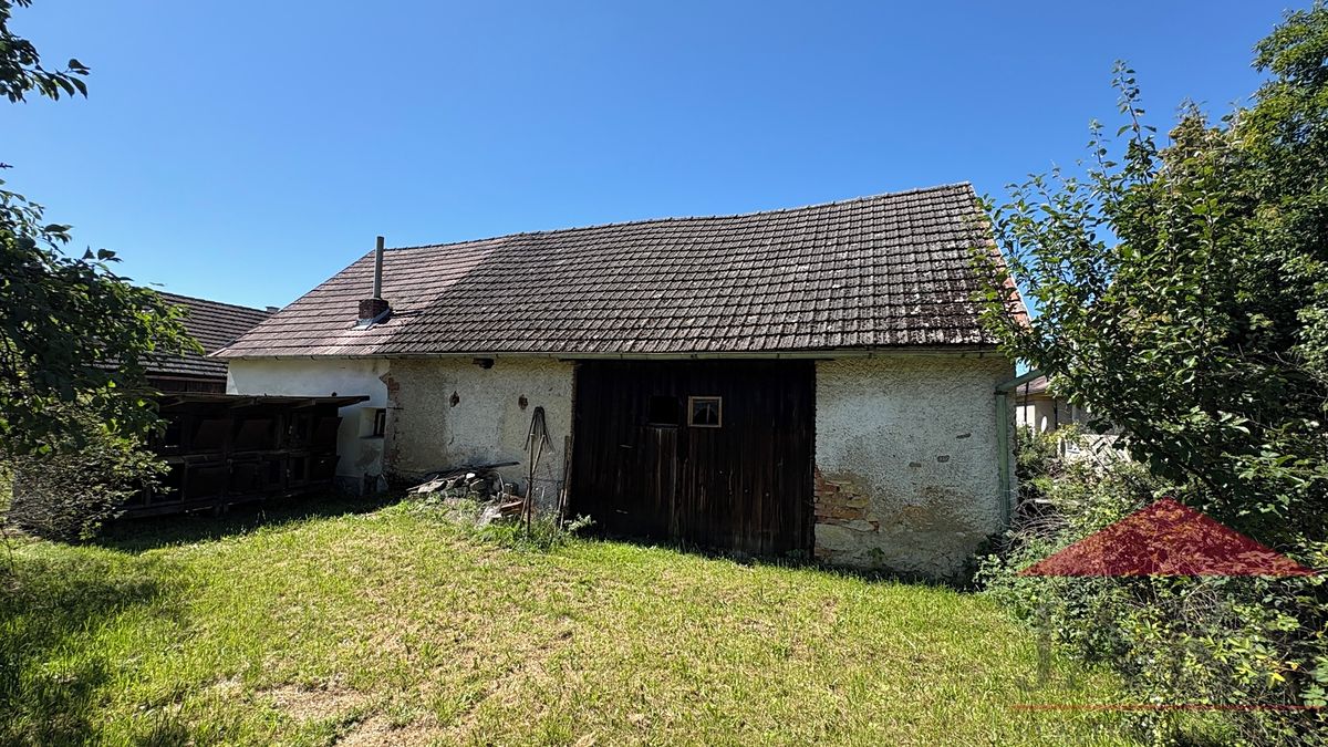 Prodej rodinného domu 85 m², pozemek 951 m² – fotografie 4