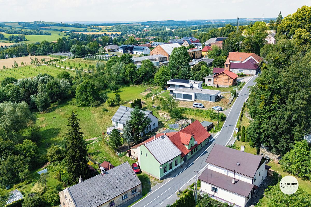 Prodej rodinného domu 305 m², pozemek 632 m² – fotografie 5