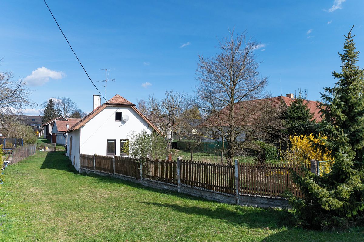 Prodej rodinného domu 131 m², pozemek 699 m² – fotografie 4