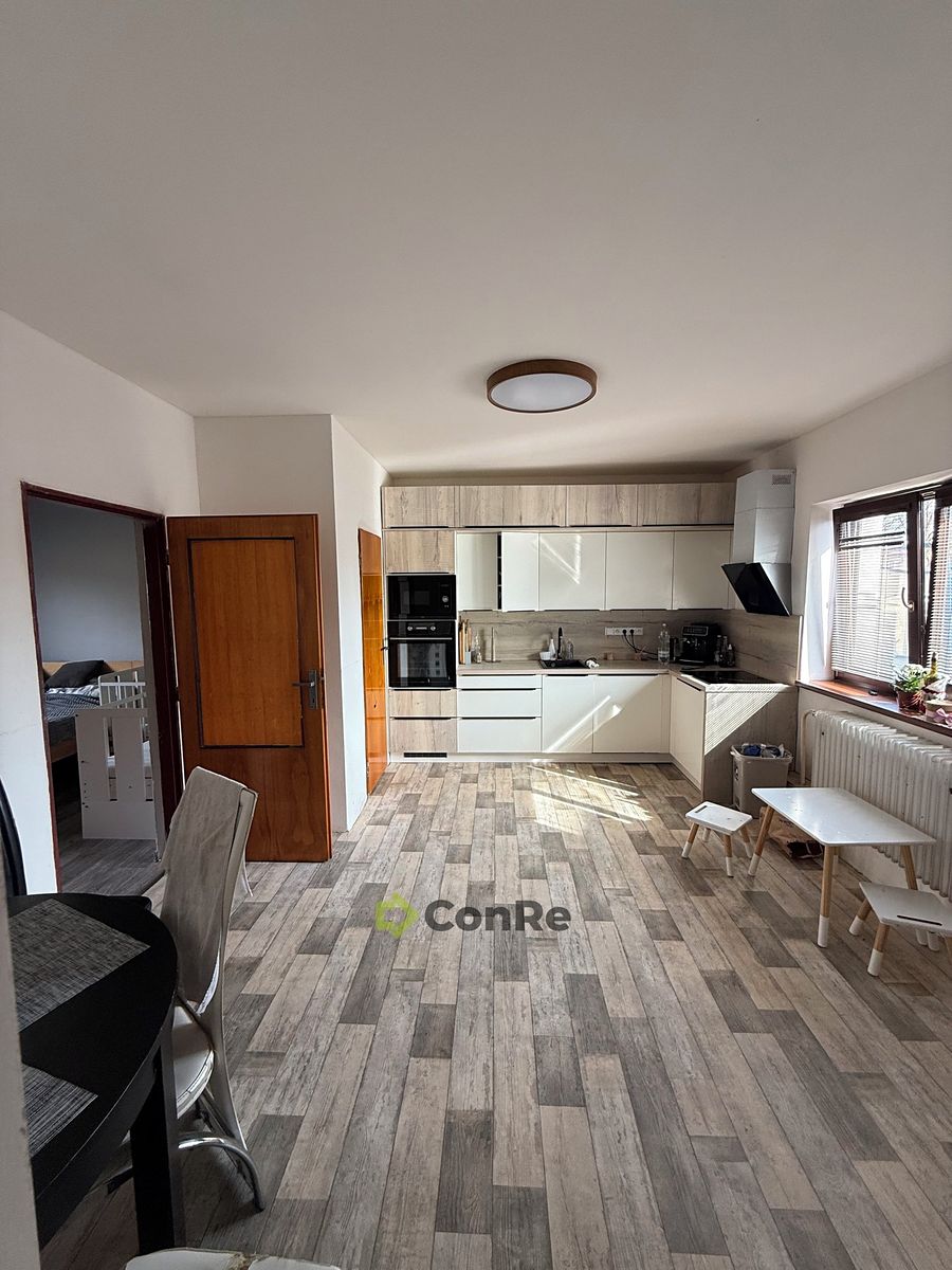 Prodej rodinného domu 160 m², pozemek 306 m² – fotografie 4