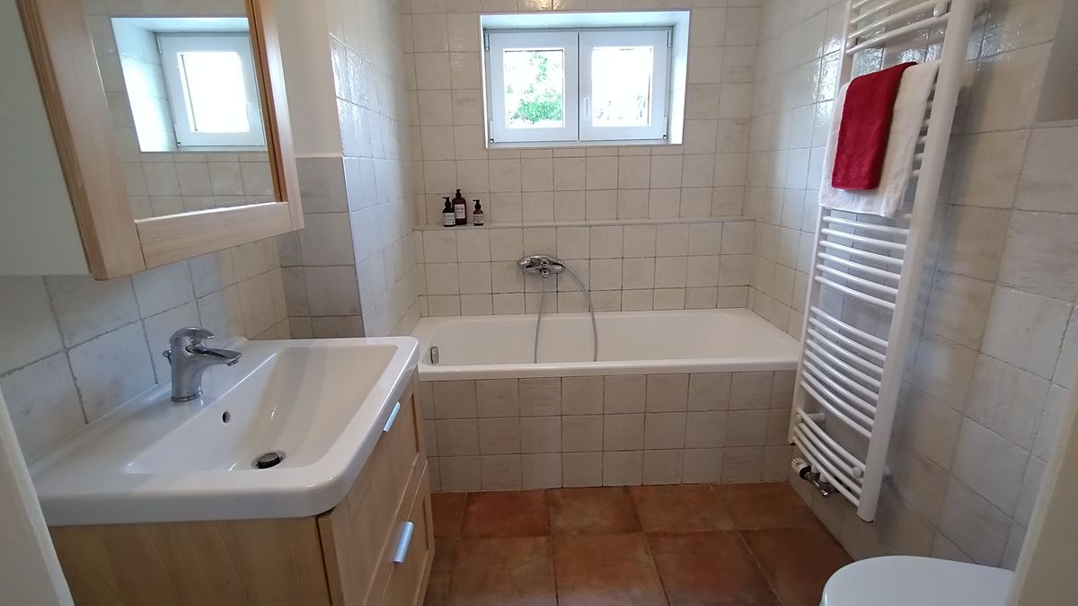 Pronájem bytu 2+kk 55 m² – fotografie 3