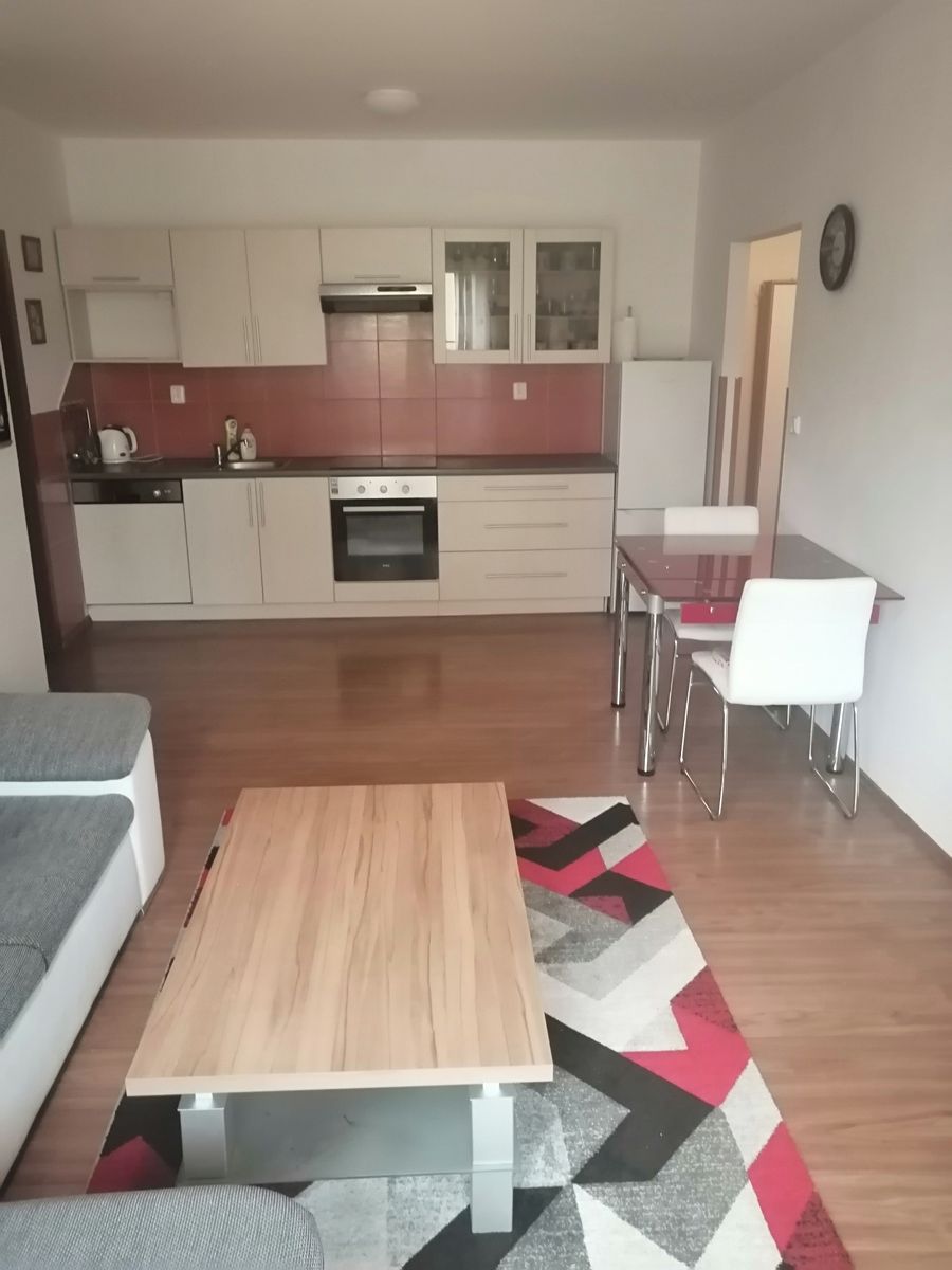Pronájem bytu 2+kk 65 m²