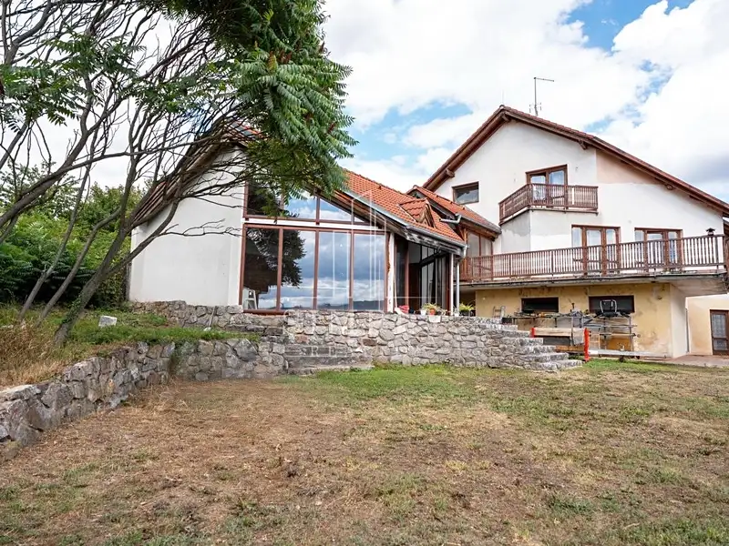Prodej rodinného domu 400 m², pozemek 823 m², Dobřichovická, Černošice, okres Praha-západ