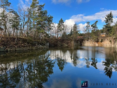 Prodej  stavebního pozemku 6 731 m²