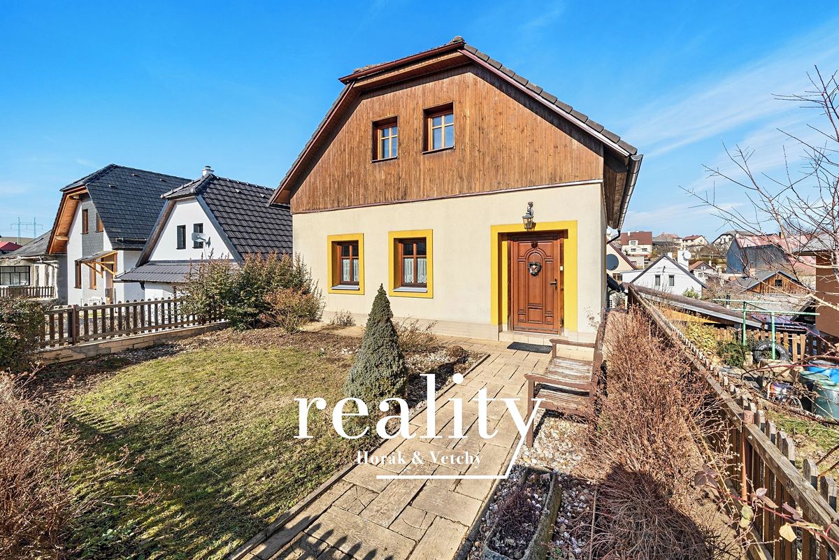 Prodej chalupy 290 m², pozemek 355 m²