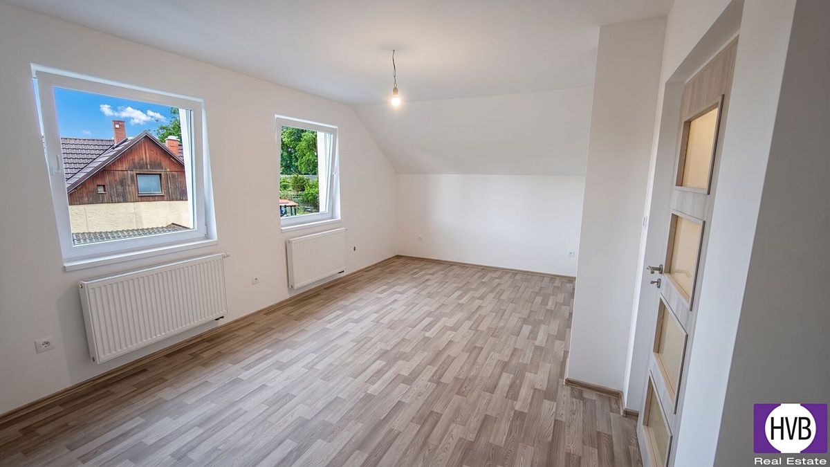 Prodej rodinného domu 160 m², pozemek 359 m² – fotografie 3
