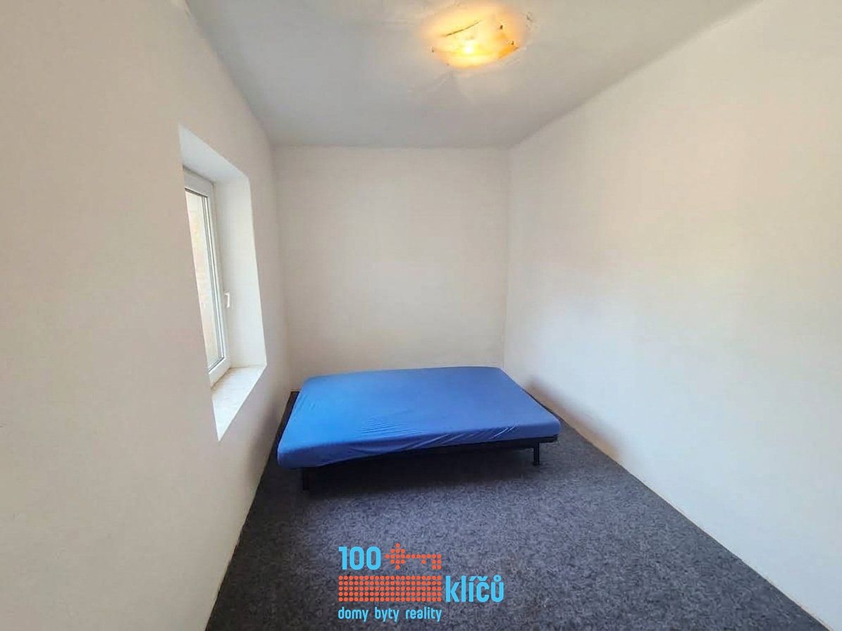 Prodej rodinného domu 818 m², pozemek 2498 m² – fotografie 4