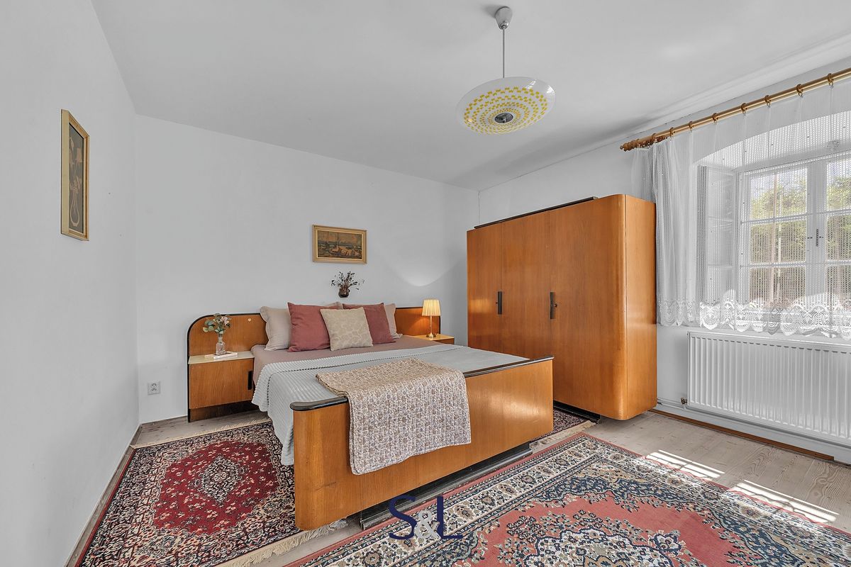 Prodej rodinného domu 230 m², pozemek 1742 m² – fotografie 3