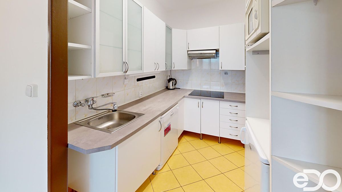 Pronájem bytu 2+kk 43 m²