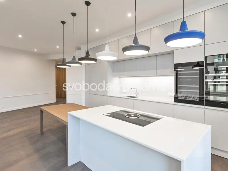 Pronájem bytu 4+kk 163 m², Praha – náhled fotky 3