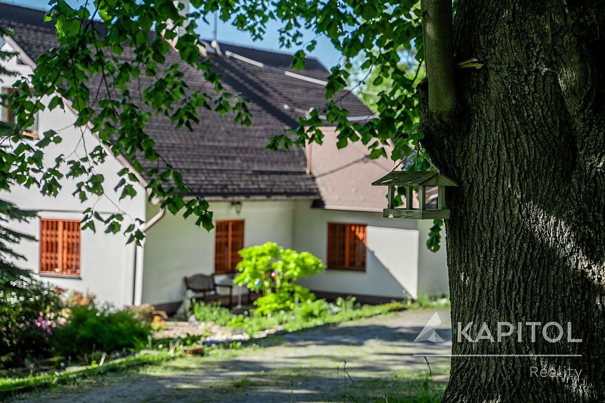 Prodej rodinného domu 299 m², pozemek 6350 m² – fotografie 5
