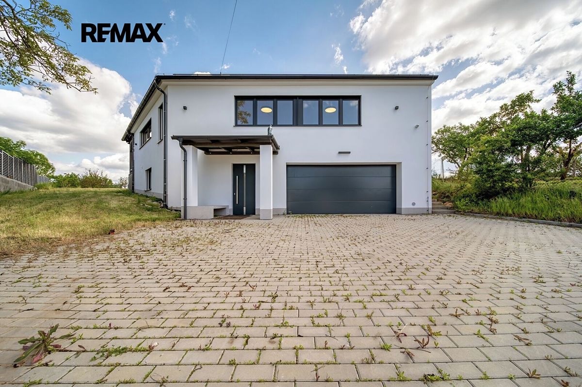 Prodej rodinného domu 167 m², pozemek 830 m² – fotografie 5