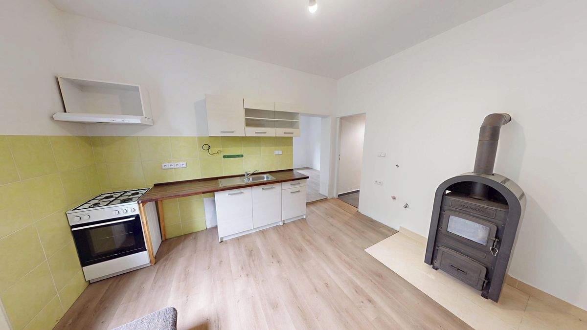 Pronájem bytu 1+1 45 m², Holčovice – fotka 1 z 3