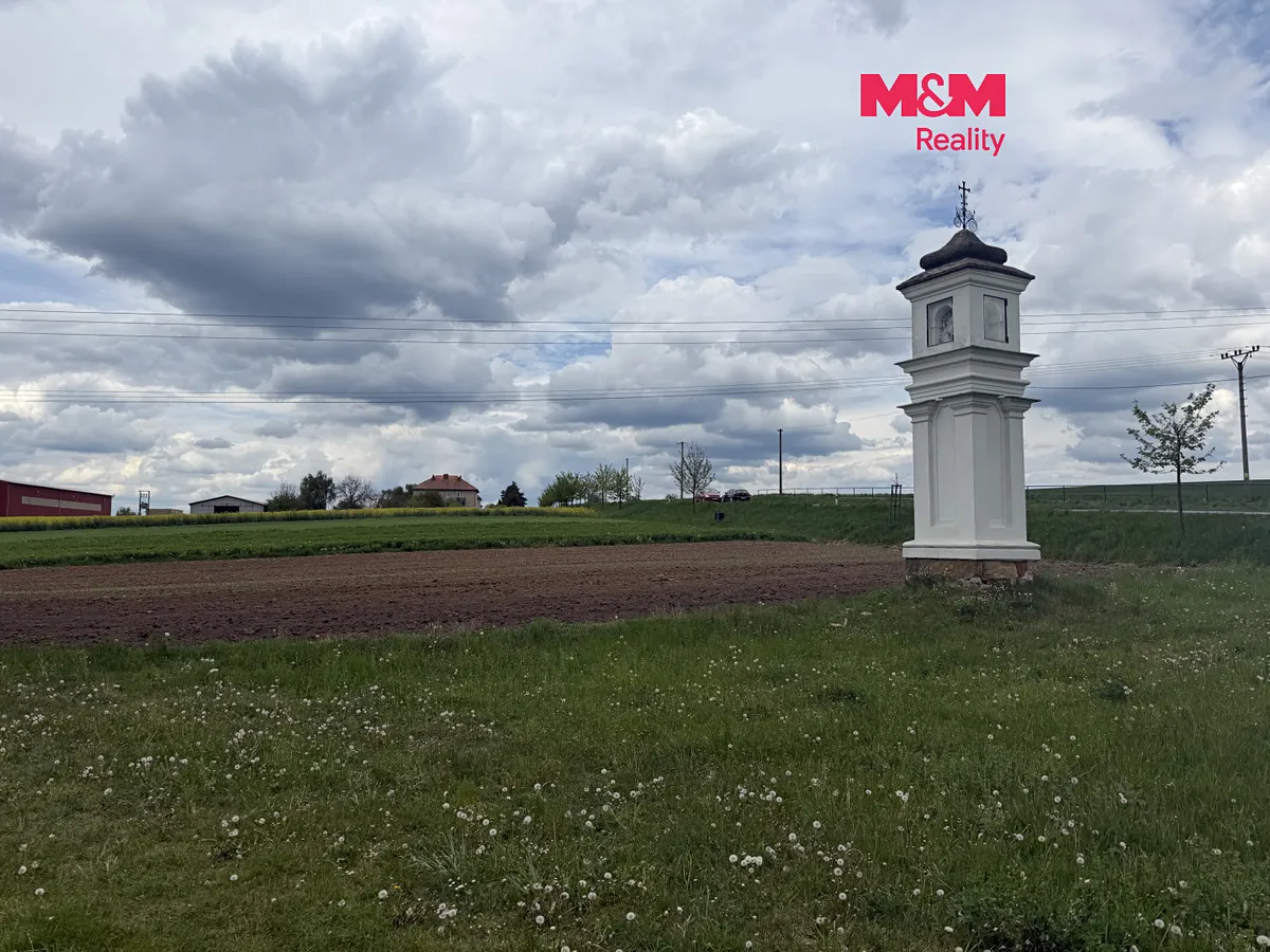 Prodej pole 19289 m²